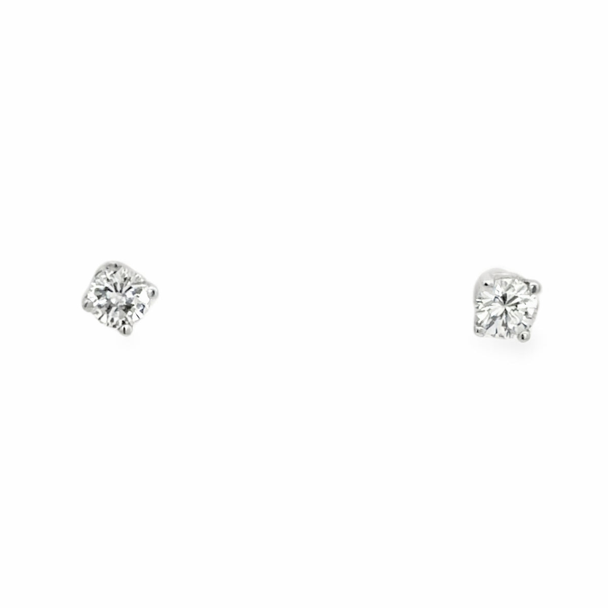 0,16 White Gold Diamond Stud Earrings