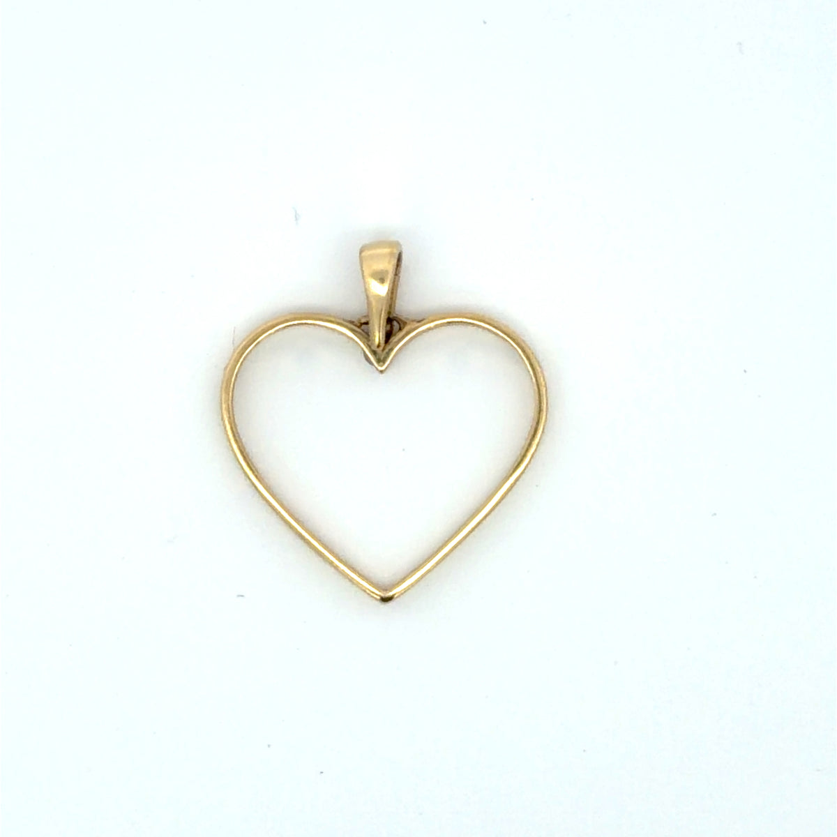 Open Heart Pendant in Yellow Gold