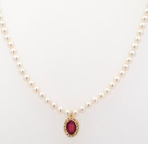 Lady Like Necklace